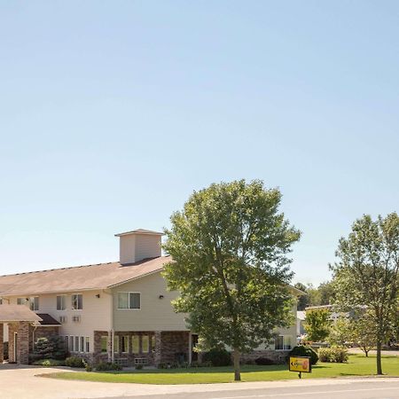 Hotel Super 8 By Wyndham Cresco Ia Esterno foto